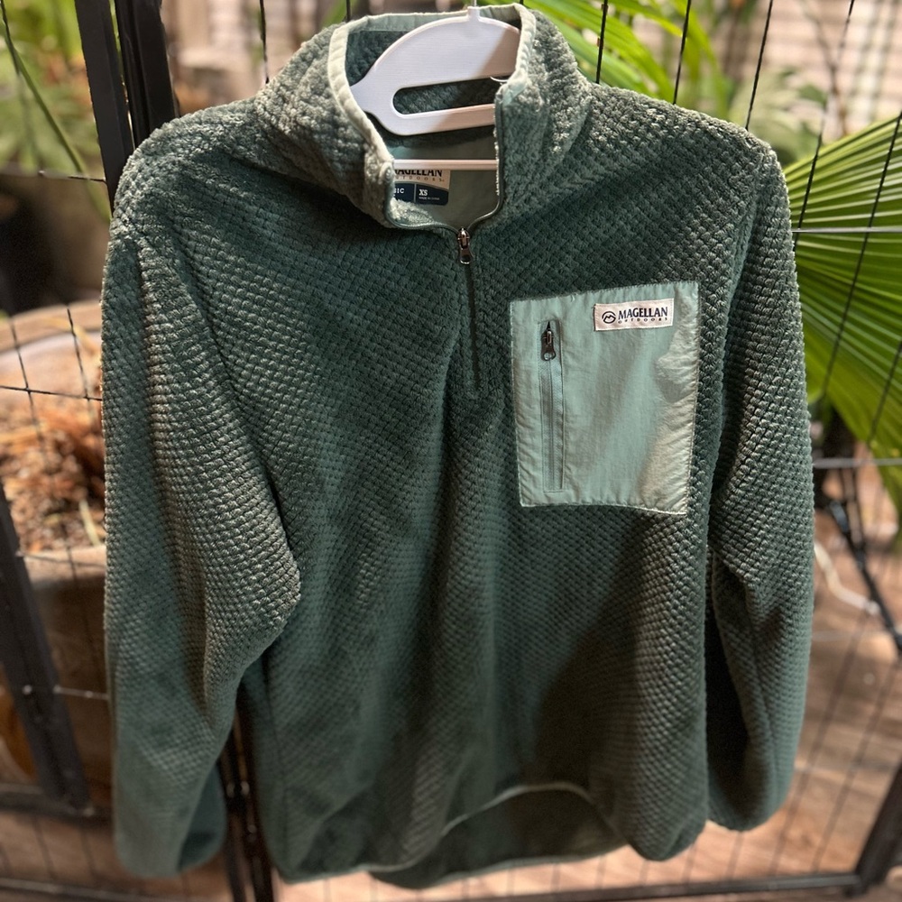 Magellan Outdoors Textured Forest Green Pullover